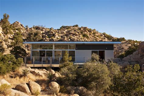 Offered at $674K, This Hybrid Prefab Is in Tune With the Californian ...