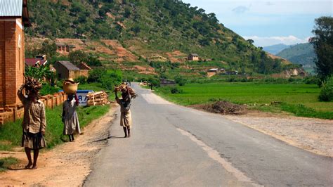 VIDEO: Along the Roads and Streets of Madagascar | Madagascar Missions