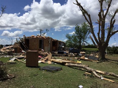 A xxx A on Twitter: "RT @NickKrasz_Wx: Very intense damage northeast of ...