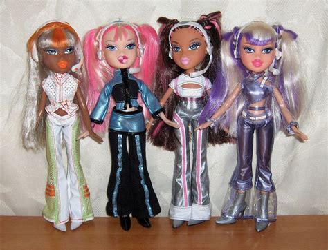 Bratz Space Angelz - Live In concert | Dc superhero girls dolls, Bratz ...