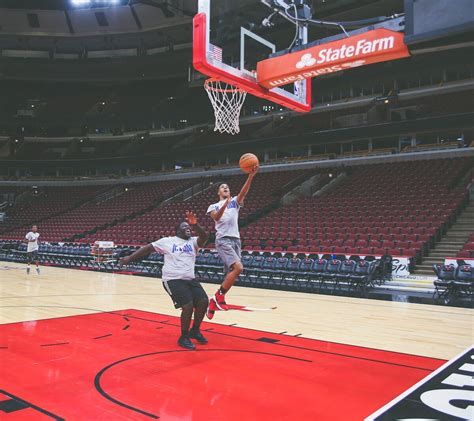 Chicago Bulls host Jr. NBA players for Court of Dreams Photo Gallery ...