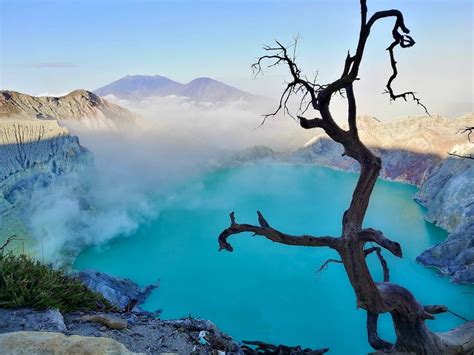 11 Tips for the Mount Ijen Sunrise Hike | All About the Après