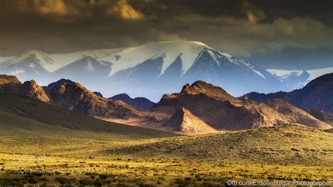 Mongolian sacred mountain | Sacred mountain, Altai mountains, Mongolia