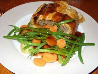 Minced beef wellington - a jamie oliver favourite. - Recipe Petitchef