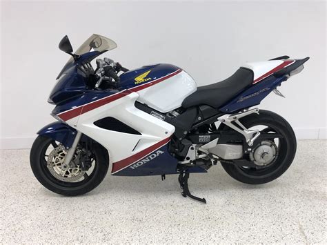 This 2007 Honda VFR800 Interceptor 25th Anniversary Wants to Show You ...