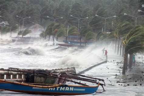 Typhoon Molave, a.k.a. Typhoon Quinta, battered the Philippines ...