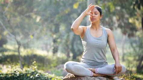 How to practice Anulom Vilom Pranayama the right way to improve ...