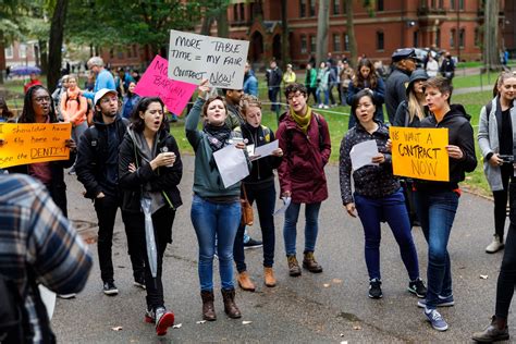 Harvard Proposes Student Workers Be Allowed to Choose Whether to Join ...