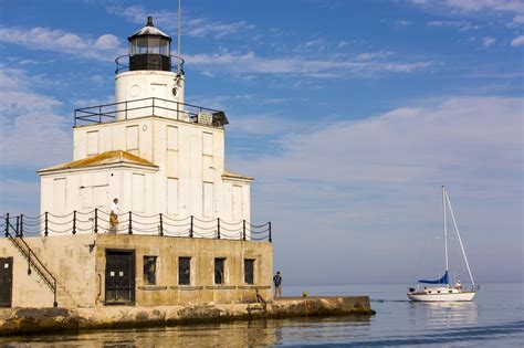 Manitowoc, Wisconsin. Lighthouse Photo by Mike Roemer - Ice Age Trail ...