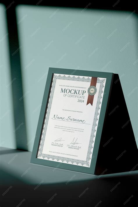 Premium PSD | Diploma frame mockup design