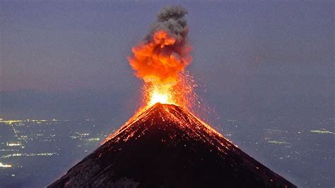 5 Stunning Volcano Eruptions Caught On Camera - YouTube