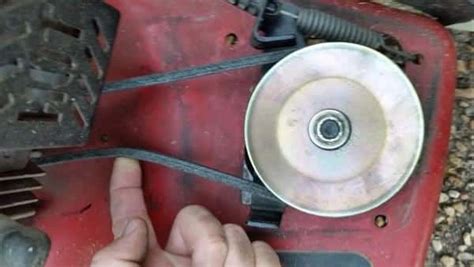 How To Change A Drive Belt On A Toro Recycler Lawn Mower