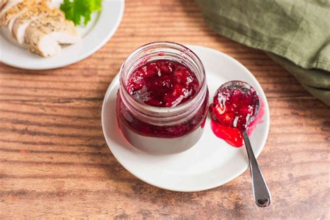 Easy Red Currant Jelly Recipe