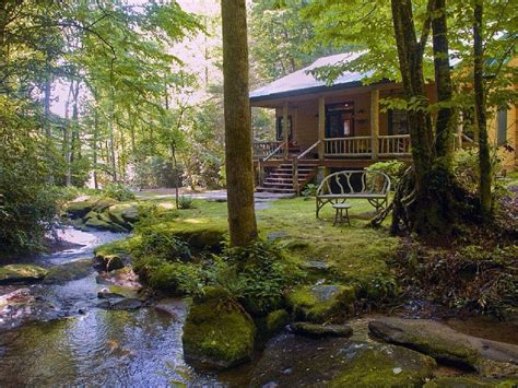 Lovely & Peaceful! | Cabins and cottages, Cabins in the woods, Lake house