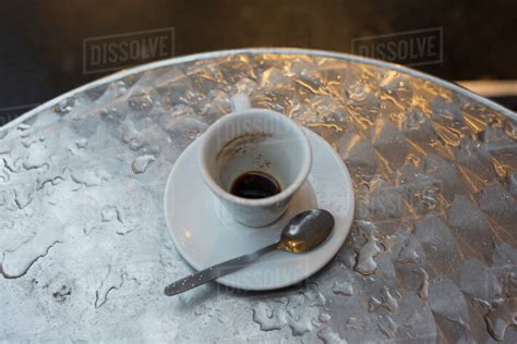 Empty coffee cup - Stock Photo - Dissolve