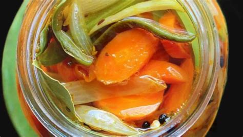 Spicy And Tangy Pickled Carrots – A Perfectly Balanced Flavor! – The ...