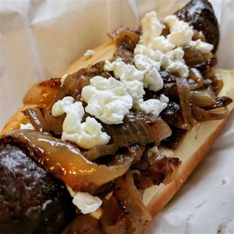 24 of the Best Hot Dogs in Chicago, Ranked | UrbanMatter