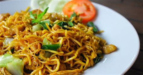 Cara memasak mie kuning lezat - Mie merupakan salah satu jenis makanan ...