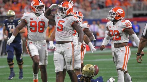 Clemson football QB Cade Klubnik makes debut late in Georgia Tech game