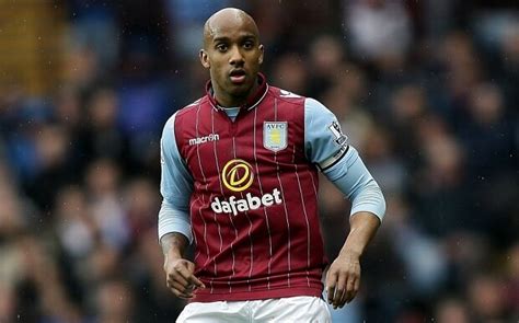 Fabian Delph snubs Manchester City to stay at Aston Villa