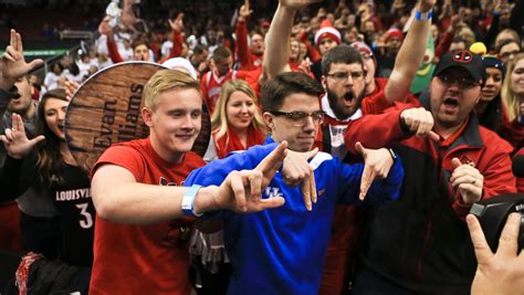 Kentucky vs Louisville score today: UofL vs UK basketball game stats