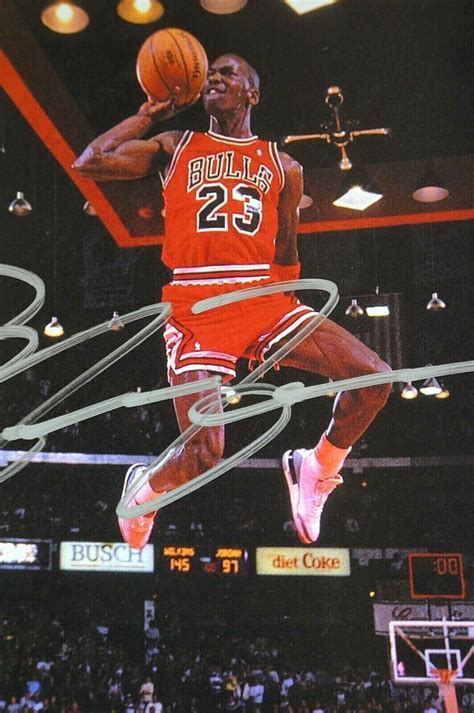 Autographed Michael Jordan 1988 Slam Dunk Contest picture ...