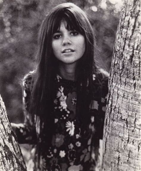 Linda Ronstadt's Biography - Wall Of Celebrities