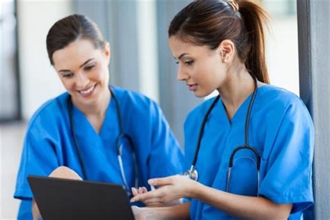 How to Be a Good Preceptor in Nursing