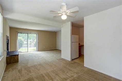 Schoettler Village Apartments - Chesterfield, MO 63017