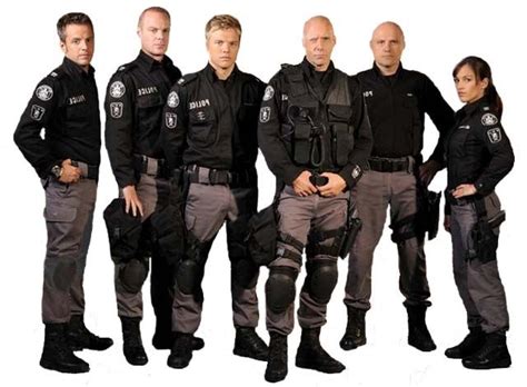 Flashpoint Cast | Favorite tv shows, Amy jo johnson, Tv programmes