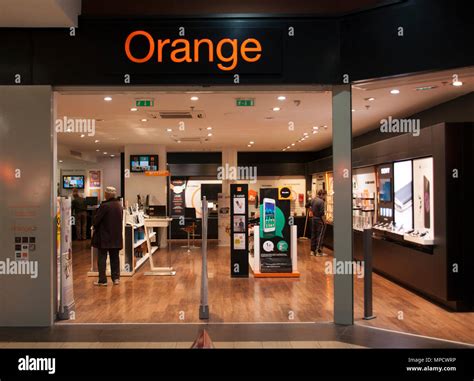 Orange mobile shop logo paris hi-res stock photography and images - Alamy