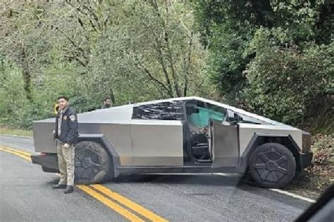 Tesla Cybertruck: Tesla Cybertruck involved in 1st accident, results in..