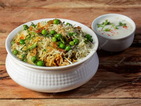 Premium Photo | Traditional hyderabadi vegetable veg dum biryani with ...