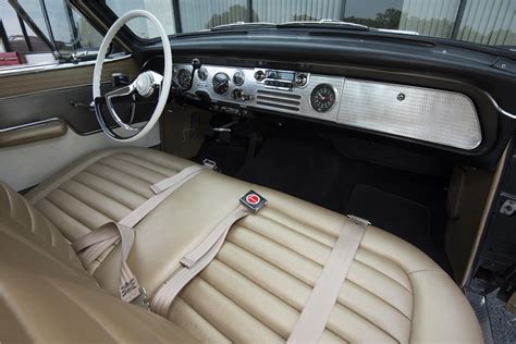 1957 STUDEBAKER GOLDEN HAWK - Interior - 199547