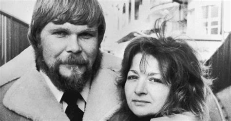 Who are George and Kathy Lutz? The family terrorized by Amityville ...