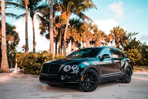 2018 Bentley Bentayga – Black | MVP Miami Exotic Rentals