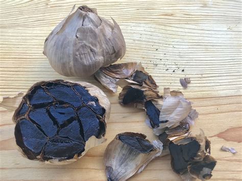 Black Garlic: What Is It and How to Make It