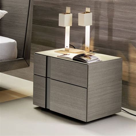 20 Cool Bedside Table Ideas For Your Room