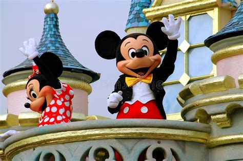 Hong Kong, China: Mickey And Minnie Mouse At Disneyland Editorial Photo ...