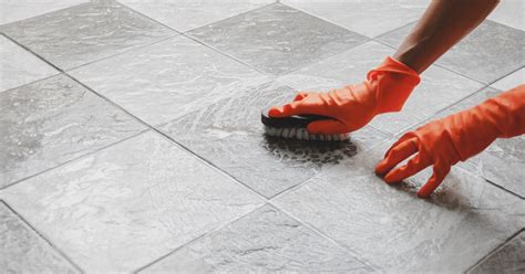 How to clean tiles: Step by step guide to do it naturally - Greenstone ...