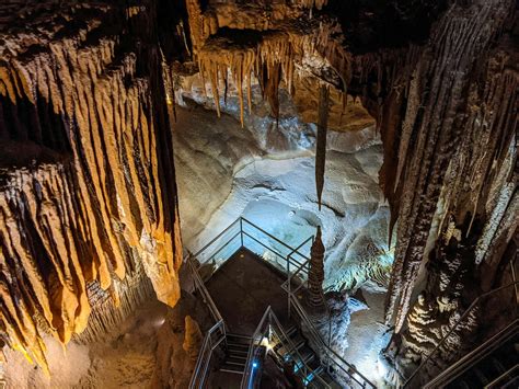 Jenolan Caves Tours | NSW Holidays & Accommodation, Things to Do ...