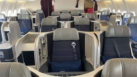 Review: Malaysia Airlines A330 business class review [Sydney-KL, April ...