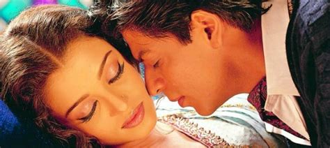 12 Most Romantic Scenes of Shahrukh Khan | DESIblitz