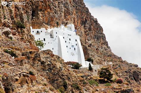 Hozoviotissa Monastery in Amorgos, Greece | Greeka