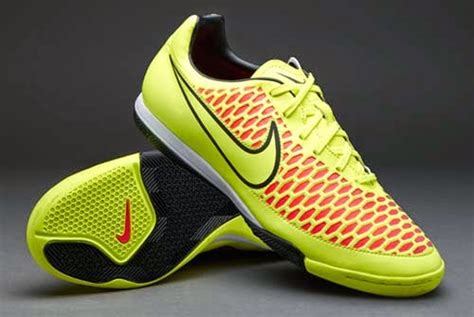 Nike Magista Onda futsal shoes