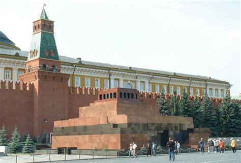 Russian Renderings: Lenin's Mausoleum