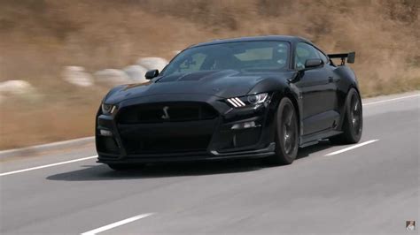 Watch Jay Leno Take A 36-Minute Tour Of The 2020 Shelby GT500