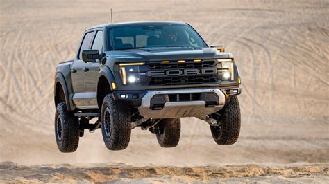 2024 F-150 Raptor Ford Photos and Videos - MotorTrend