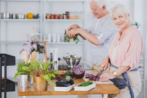 Top Hobbies for Seniors in 2020: Stay Active and Engaged