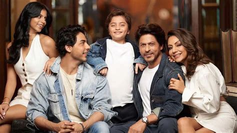 Shah Rukh Khan Family: A Journey Of Bollywood's Baadshah - StartUp Insider